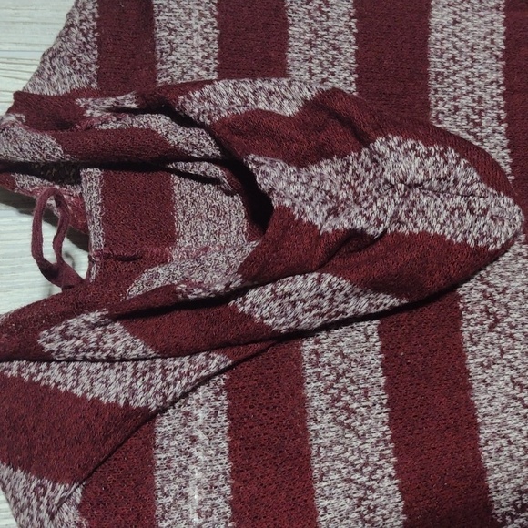 Open Front Hoodie/Sweater - Picture 7 of 14